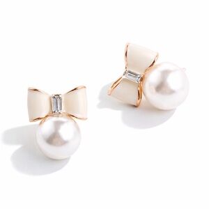 New! Gold Bow Pearl Earrings (1042) NWOT